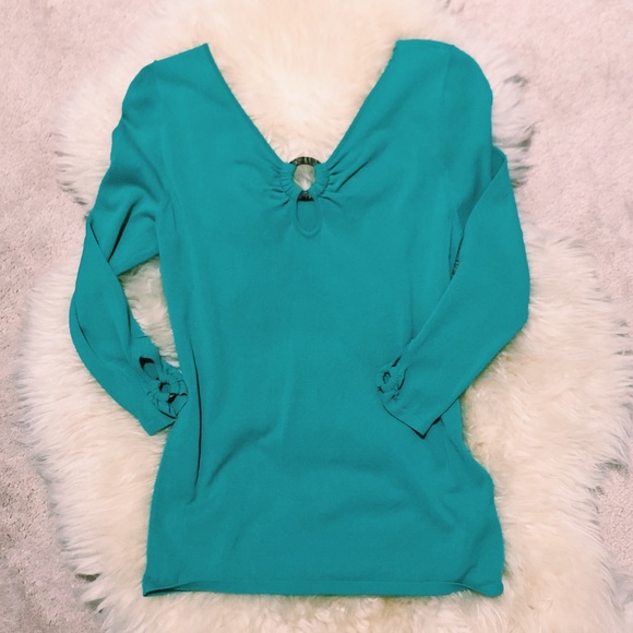 Turquoise top - Picture 1 of 3